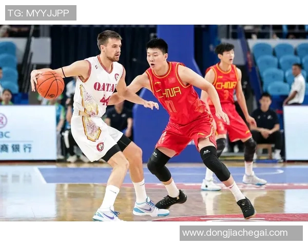 中国男篮对决立陶宛全力以赴争夺胜利展现篮球魅力与团队精神 中国男篮对决立陶宛全力以赴争夺胜利展现篮球魅力与团队精神